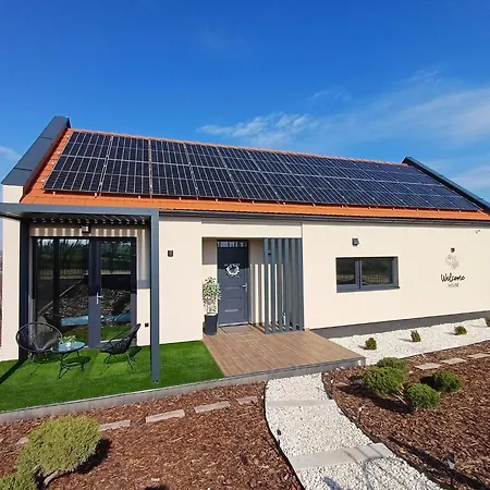 Welcome House ヴィラ *