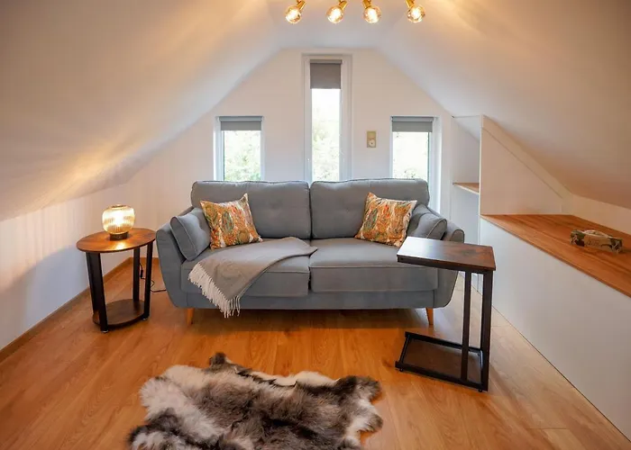 Welcome House * 에게르