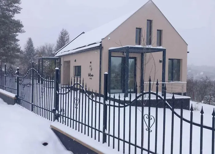 빌라 Welcome House 에게르